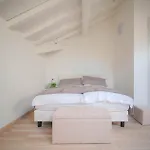 Comonfive