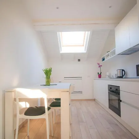 Nyaraló Comonfive *